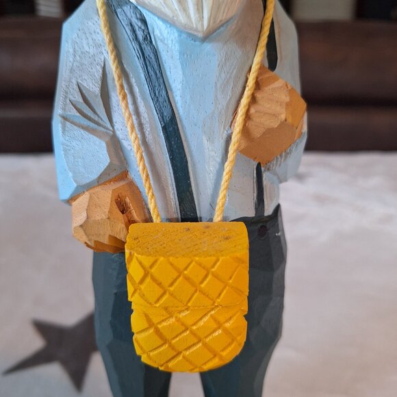 Vintage Wooden Carved Fisherman Statue 12 Inches Made In Taiwan Missing Pole - Picture 3 of 8